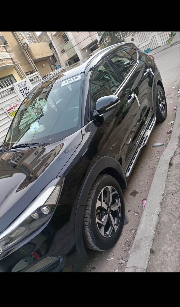 من رخصت الادمن المحترم 
***********
توسان 2016 فول لمتد واحد على واحد كشنات كهرباء جلد سلايت جنطه كهرباء رادارات تحديد مسار اشاير بلمري حساسات شاشه كامره دواره حادثها دحجات خفيفه من امريكا وصور الحادث بلمنشور صبغ مكانات لحادثها فقط تبريد خلفي امامي ثلج ماشيه 85 بسمي رقم دولي بغداد هزة جديده وارقام جدد السعر 135$ بيع او مراوس بغداد الكرخ *********** بغداد, العراق
