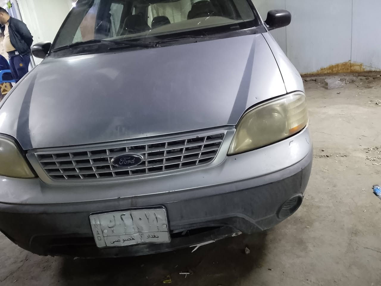 سلام عليكم فورد ويندستار موديل 2002 سيارة كير شادي جديد بس مرابطين كهربا ومكينة بيهة خربطة رقم بغداد تحويل ثانيوم مستعجل عل بيع سعر ٣٥ وبيهة مجال ***********
