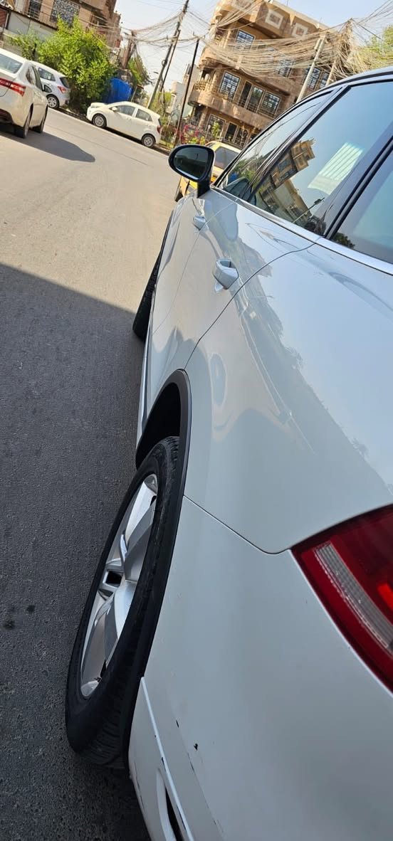 سلام عليكم فولسواجن 2012 خليجي 6 سلندر 3500بدون صبغ ماشيه 155 كيلو رقم بغداد باسمي السعر 110 وبيهه مجال ***********
