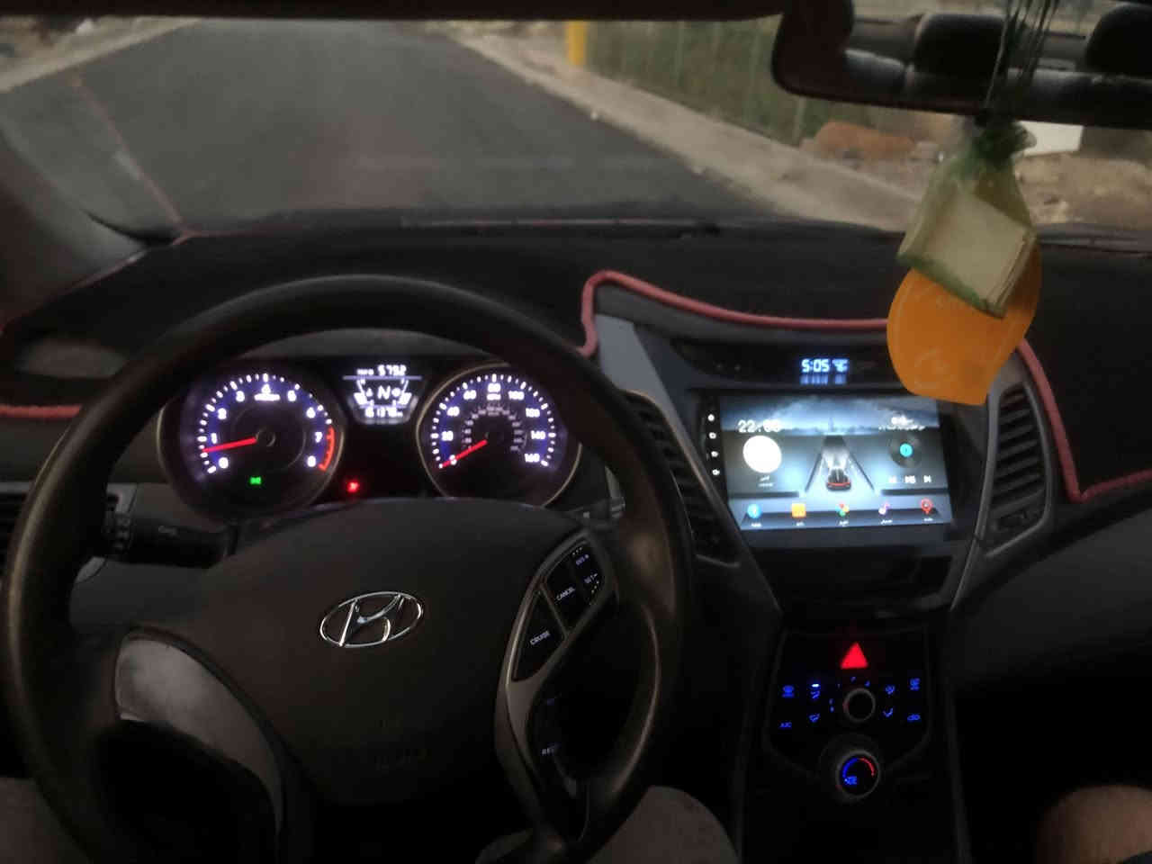 السلام عليكم إلنترا للبيع موديل ١٦ وارد مريكي حادثه الجاملغ الايسر ولباقي مكفول شواصي ولغود مصبوغه حزام جماليه محرك ٢٠٠٠ دوش بي اسم تبخير نوبات تبديل دهن يروح تخم تاير جديد تبريد منظومه جديده صدر الامامي ولخلفي جديد مكاني بغداد المشتل السعر ٩٣ بسمي مشروع وطني تحويل ثاني يوم بغداد للتصال *********** الون ازرك نيلي
