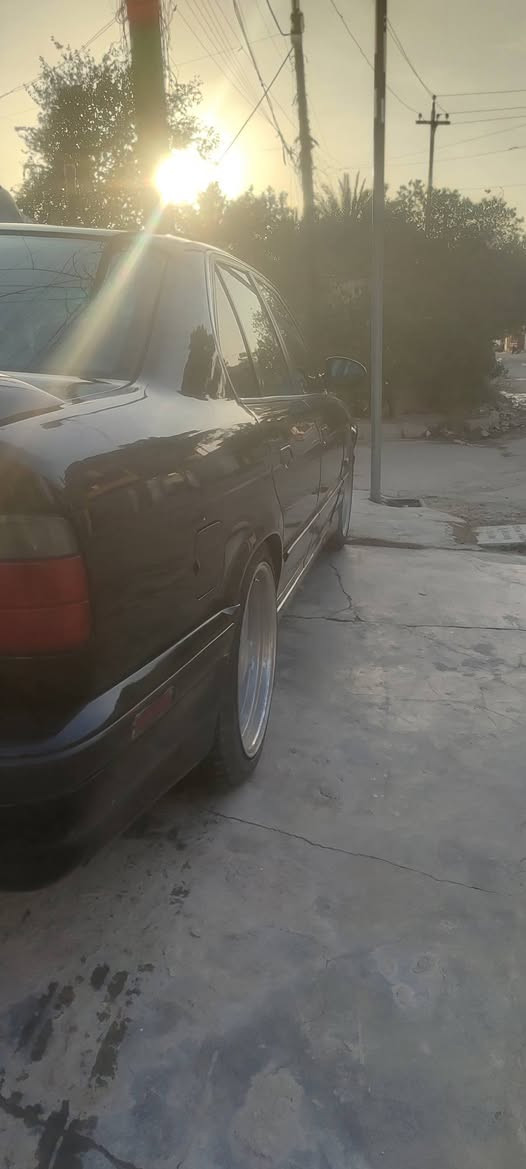 السلام عليكم للبيع او مراوس بيئم 530 ثمانيه سلندر موديل 93 سياره جاهزه من كلشي مكينه 40 كير عادي اصل اوتماتيك سياره كل نقص مابيهه صلنصه رياضي دبل جكمجه دبل اريرباك كشنات كهرباء جلد ويل 18 كروم فتحه بلسقف السعر 63 وبيهه مجال للاستفسار الاتصال على الرقم واتساب *********** مكاني بغداد الغزاليه  اعادة النشر بسبب الوعود الكاذبه  هزه جديده رقم دولي
