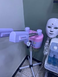 جهاز تنضيف البشرة كامل +جهاز بخار +سدية.   سعره (٥٠٠)وبي مجال بسيط  ٠٧...