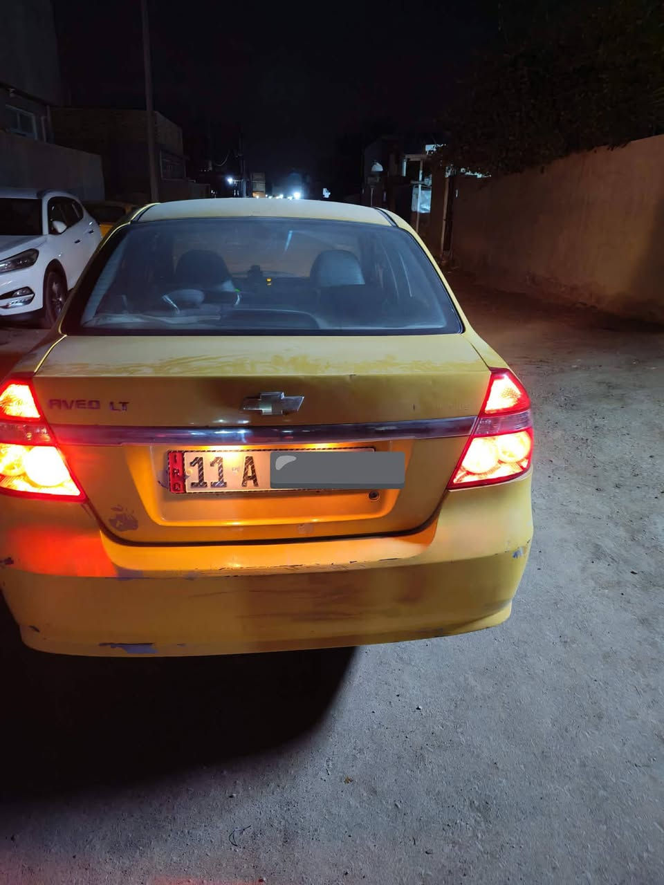 افيوموديل9 سيارة جاهزة على 24 حباية 
تبريد على السويج رقم بغداد بسمي 48وبيه مجال بسيط 
زوج تايرات جدد  حدادية جديده وفراش الكاعية جديده 
سيارة جاهزة كبل للشارع ربع ما تذب عليها
مسكر 1600 المرغوب مكان سياره بابل ***********
