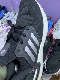 حذاء رياضي طبي باله نضافه 100/100 منشأ فيتنام قياس 45 طول قدم 29 السعر...