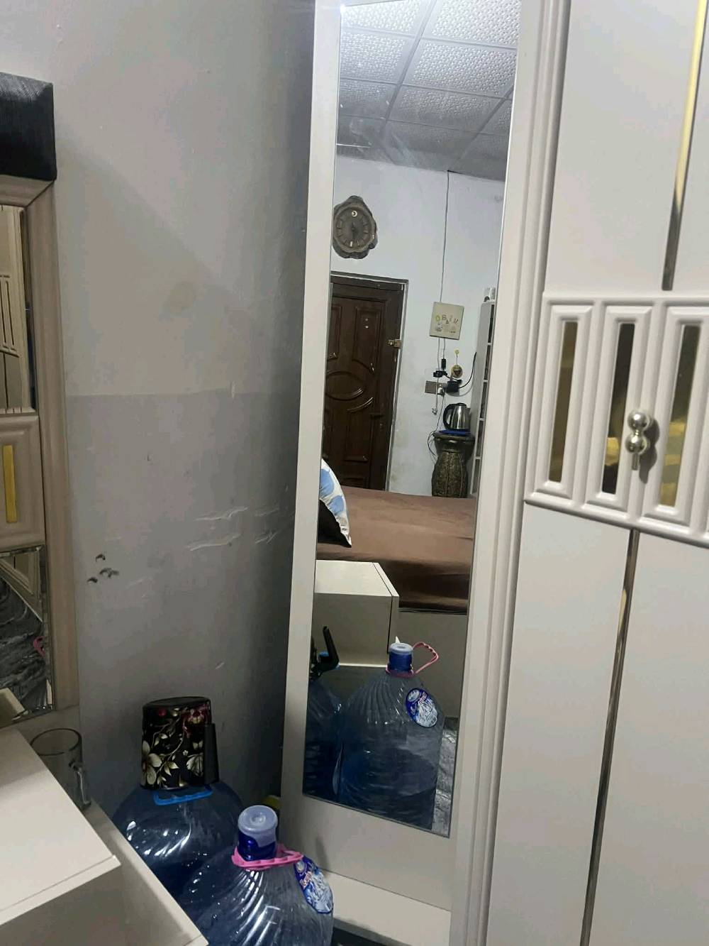 غرفه نوم اخو الجديد كلش نظيف ١٢ قطع كل عيب ما بيها سعر مليون و١٠٠ بيها مجال شراي تعال خاص عنوان كركوك تازه 