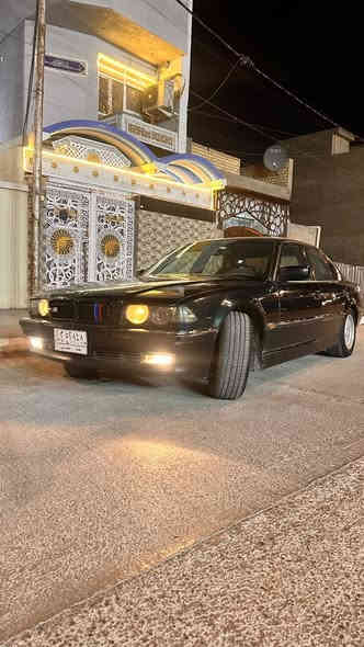 سلام عليكم
بيئم موديل٩٨.   744.   سعر80$. بيه مجال
سياره حلوه حيل ترايه. مكينه. كير تبريد تخم تاير. 
جاهزه ٢٤حبايه سياره فول موصفات 
برغي ما نكصه مكاني بغداد حريه ***********
