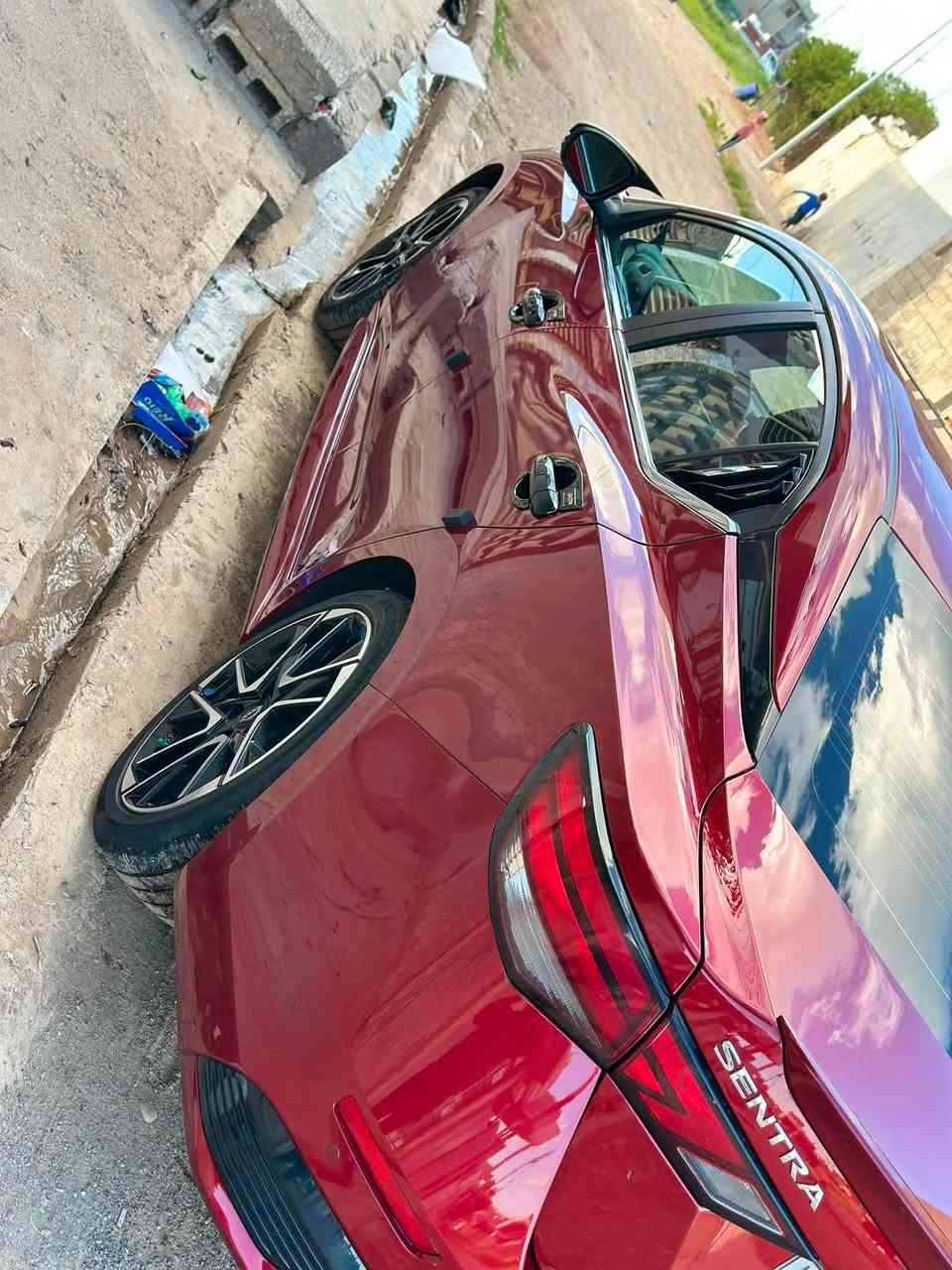 السلام عليكم سنترا 2024امريكي رقم دهوك جديد قبل شهرين رقمتها 

‏SRفول موصفات فوول 
5كاميرات 
فتحت سقف
كشنات هيتر ستيرن هيتر 
كشنات جلد رياضي شركه 
محرك 2000دوش 
السياره فوول فول 1/1
ماشيه 24الف سياره احله من الصور حيل 
مكان السياره موصل تواصل وتساب ***********
ضررها موجود بالمنشور صور
