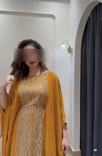 ملبوس مرتين • نضافه ١٠٠٪ • قياس ٤٢