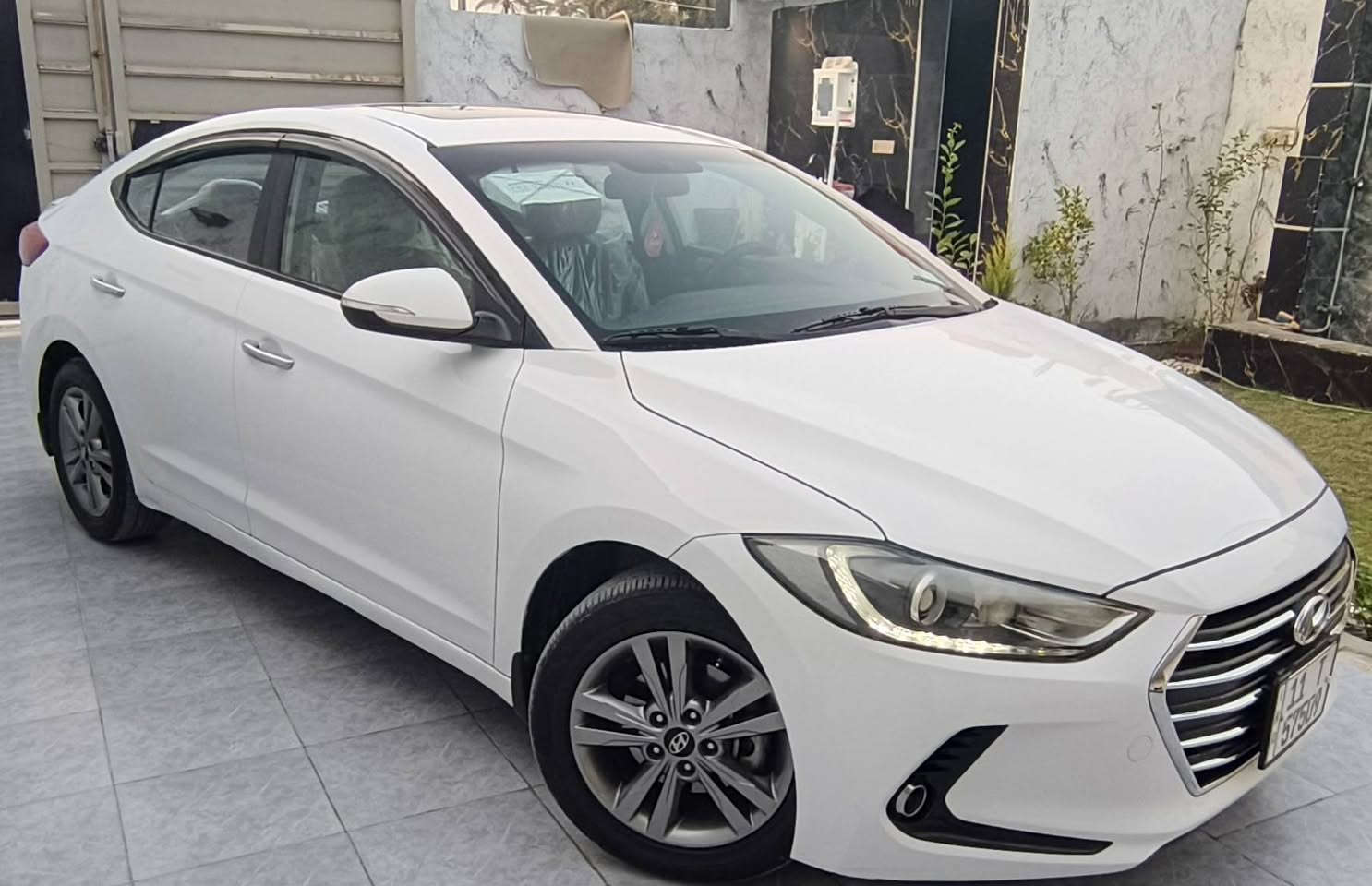 النترا 2018 خليجي رقم بغداد مشروع وطني الرقم الجديد
‏السيارة اخت الزيرو ماشية 75
‏مكفولة كفاله عامة من الصبغ والتبديل والبارد 
‏ محرك 2000 دوش 
‏كير ومحرك كفالة
‏فول مواصفات 1ع 1 عدا البصمة
‏فتحة سلايت روف
‏كروز مثبت سرعة+حساسات خلفية 
‏نضام ABS +ثلاث وضعيات قيادة
‏شاشة كبيرة + كامرا خلفية 
‏داخلة فول صاج
‏تحكم استيرن جهتين + اشاير بلمري
‏مري كهربائي ترحيب
‏تبريد قطعتين امامي خلفي + حساسات خلفية
‏كشنات جلد بلادي
‏لايت لد عدسة + بك لايت لد
‏تبريد + حدادية+ تخم تاير كلة شركة
‏السيارة نظيفة جداا
‏رايدة $164 للستفسار *********** اتصال فقط
