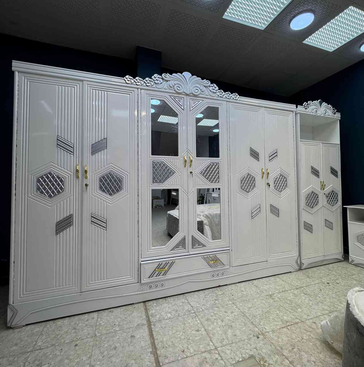 💗💗تخفضات تخفيضات 🌹🌹💞

غرفة اخشاب  بسعر مليوووووون ألف ❣️❣️

عدد القطع  ٧ قطع 😍
🔺1 //جرباية  قياس  ١٦٠ × ٢٠٠ 
🔺//ميز جانبي ايسر 
🔺2// وميز  جانبي  
🔺3// زاوية  
🔺4// وميز بلازمه  
🔺5//وميز مراية 
🔺6// وكنتور ٦ باب  ارتفاع مترين و١٥ طول ٣ متر و١٥

القطعه الثامنة حسب الطلب شازلون
سعرها ٥٠ الف ❤️

#العراق #الديوانيه #السماوه #البصرة #بغداد #محافظات_العراق #كربلاء #النجف #الحله #الناصرية #الموصل #كركوك #الكوت #تكريت #بابل #ديالى #الرمادي #العماره #غرف #نوم #تخم #ديوان #كاونتر #مرجوحة #اجهزه #كهربائيه #اثاث #متنوع #غرف_نوم


**إذا كنت صاحب هذا الإعلان وتريد حذفه لأي سبب، رجاءا أرسل رسالة إلى الدعم الفني**