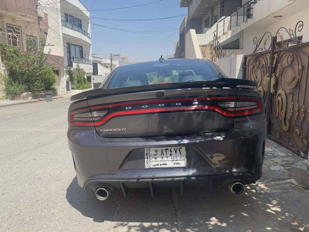 السلام عليكم 
للبيــــع ....
دودج چارجر 
Dodge Charger SXT
وارد امريكي .
موديل 2015 .
مكينه 3.6 V6 .
ماشيه 215,000km .حقيقي .
داخل جلد احمر .
شاشه چبيره .
كامره دواره .
ويل 20 نجمه .
لايتات عدسه زرع .
السياره مناقصه برغي محدثه GT .
استخدام شخصي ومتعوب عليه .
تخم تاير جديد شادله .
حادث السياره باب وچاملغ امامي جهة سايق بدون ايرباك .
رقم السياره بغداد سنويه بأسمي شرط التحويل .
مكان السياره سليمانيه
السعر 165
للاستسفار *********** السليمانية, العراق
