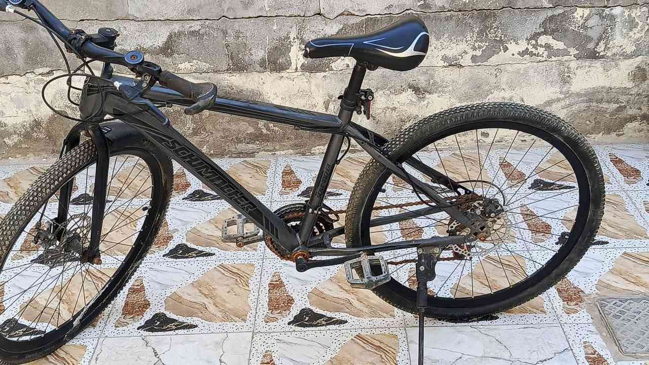 البيع باسكل جبلي نضيف قليل الاستخدام حجم 26السعر 125وبي مجال متواجد خاص وهاذه رقمي واتساب ***********مكاني كوفه
