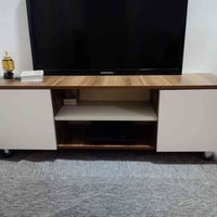 ميز بلازمه للبيع نضيف جدا جدا السعر 60وبي مجال االاستفسار اتصال برقم‏‪...