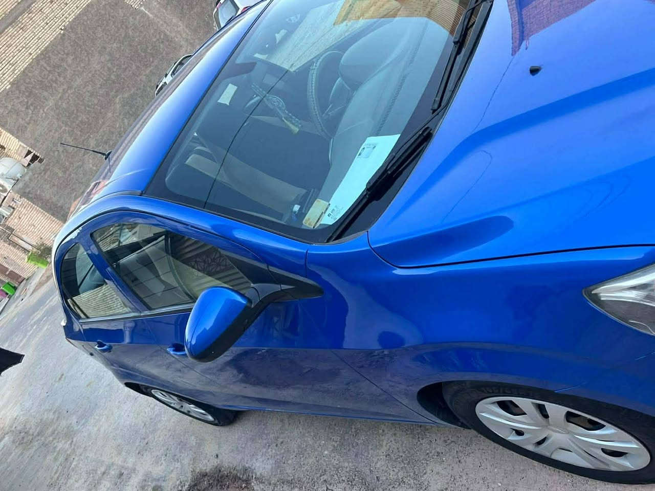 سيارة شوفر افيو خليجي 2018 
محرك 1600
سيارة حديث ممتعوبة مالت بيت
ماشية 92 الف
رقم اربيل الدولي الجديد بأسمي
فول اوتماتيك فول كهربائيات كلها شغاله
تبريد تدفئة 
تحكم ستيرن
مناقصها اي شيء اتشغل وتطلع. 
السيارة بلاديه وصبغتها احزام للجمالية بسبب جراد قليل اكو صور الجراد القديمة. وتاخذها للسونار وتفحص يلاا تاخذ. 

السعر ٩٠  وبيها مجال ***********
*********** العنوان عامريه
