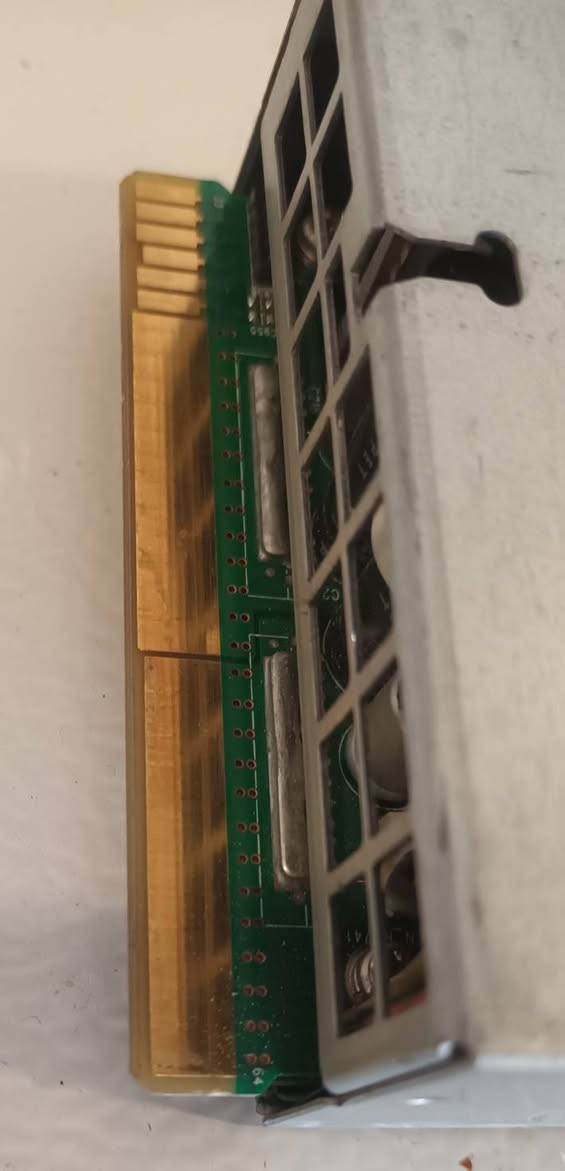 متوفر 100 قطعه
***********   واتس اب
