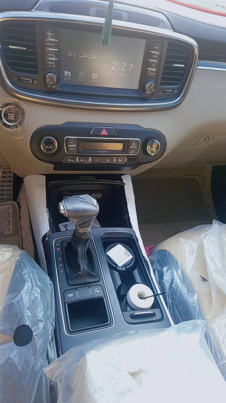 السلام عليكم. مستعجل للبيع 
سورنتو للبيع موديل ٢٠٢٠ خليجي  
١_محرك ٣٥٠٠
٢_٣ قطع تبريد 
٣_ماشية ١١٧٢٢ اخت الزيرو
٤_بيها طخة بسيطة موضحة بالصور ومسحوبة PDR
٤_باسمي وتحويل ثاني يوم 
٥_شاحن واير ليس
٦_نظام الردار
٧_حساسات خلفي وامي + كامرة دوار
٨_كرسي السايق والي بصفة كهربائيات 
٩_ لايت زنون +صندوق كهربائي + بردات بالبوب الخلفية+ بنوراما
١٠_السعر. ٢٧٧ وبيها مجال للطيبين 

وبعد بيها هواي مواصفات 
العنوان بغداد العبيدي قرب فلكة حي النصر 
للمعلومات اكثر الاتصال بالرقم/***********
