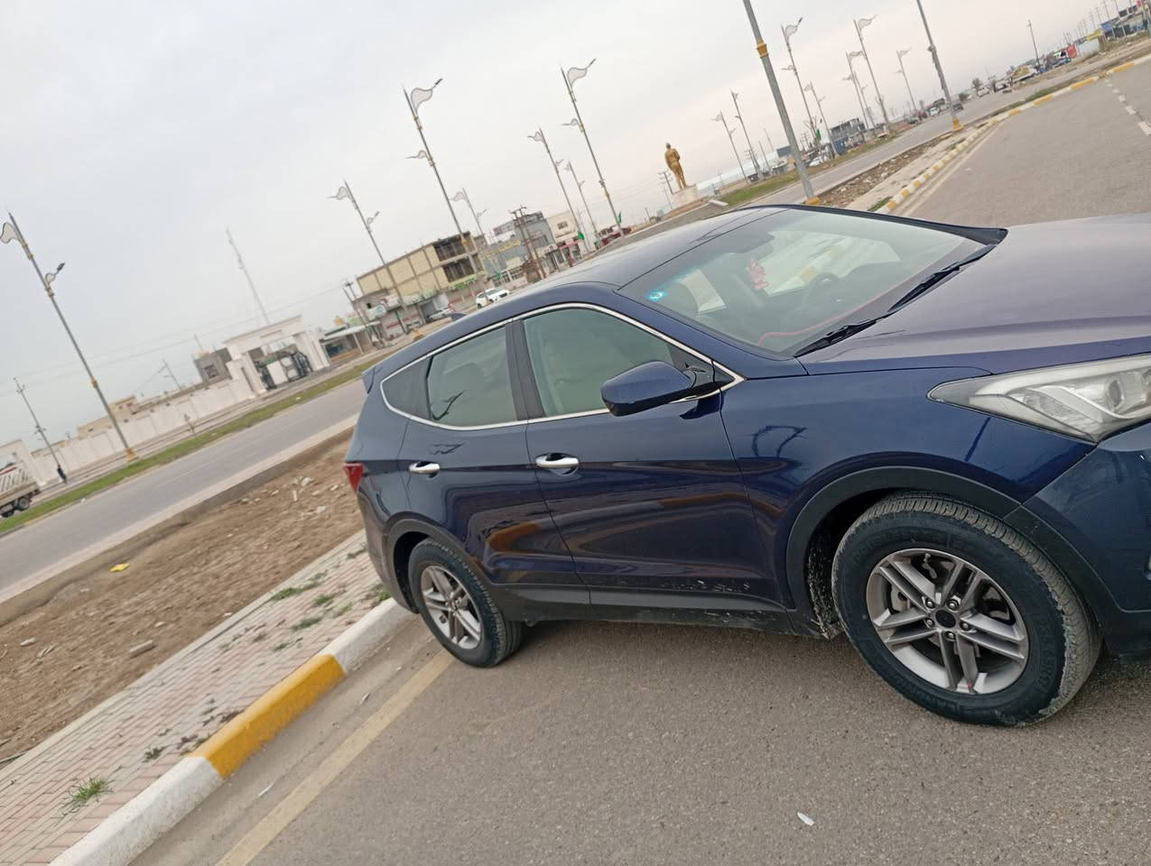 السلام عليكم للبيع سنتافي م2017 بيها جاملغ بونيد الباقي كفاله عامه من الشخط السيارة ماشيه 108 محرك وضع شركة كير صدر كهربائيات كله شرط السياره بيها تراي زيرو السعر 145 عنوان واسط الصويرة فلكه الزعيم ***********
