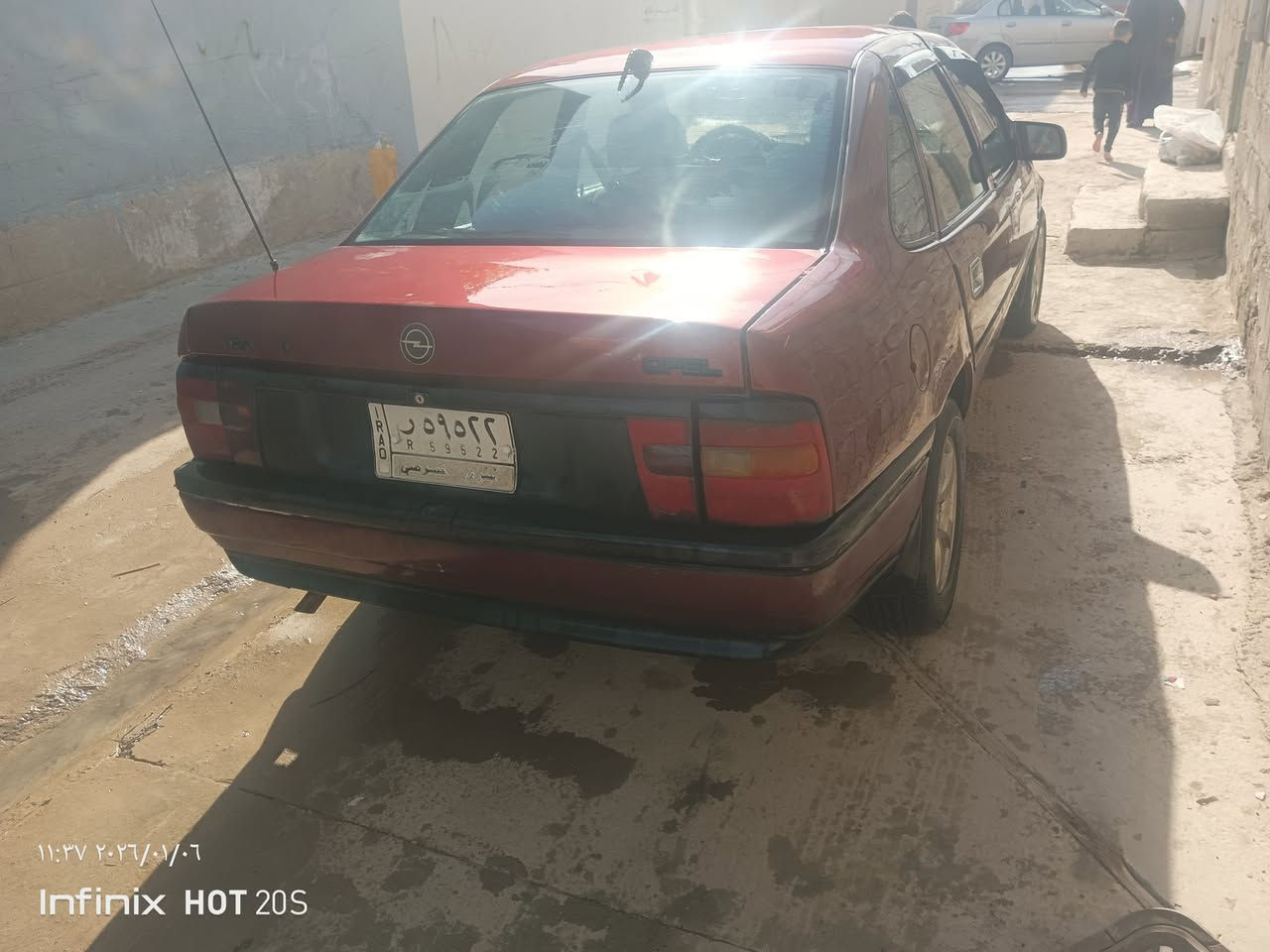 فكترا للبيع
موديل 92 محرك 20 لون ماروني صبغ جمالية سياره نضيفة كير عادي محرك بيها بخار رقم نينوى الماني سنوية ساقطة 2019 مكان سيارة موصل  رشيدية 
السعر 42 وبيها مجال
الرقم موبايل ***********
***********
