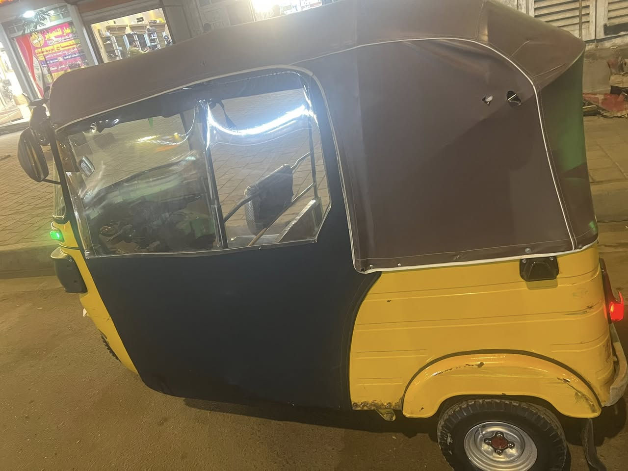 سلام عليكم تكتك 2019 شهر 12 مكفوله من الصبغ بيها هاي الطخات مكينه لاتنقص ولا تبخر السعر. 6و100وبيها مجال مكاني مدينه الصدر لاستفسارا ***********
