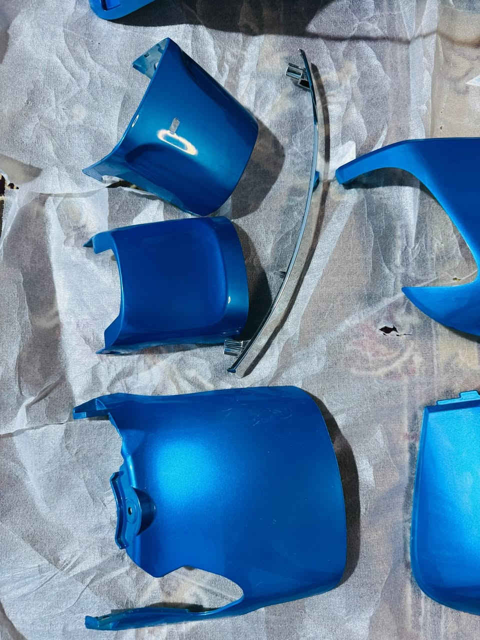 سلام عليكم كفرات بوليس مصطرى نظافة 90% سعرهن بـ40 لون ازرق مكاني بصره القبله 
***********
