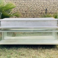 ميز المنيوم