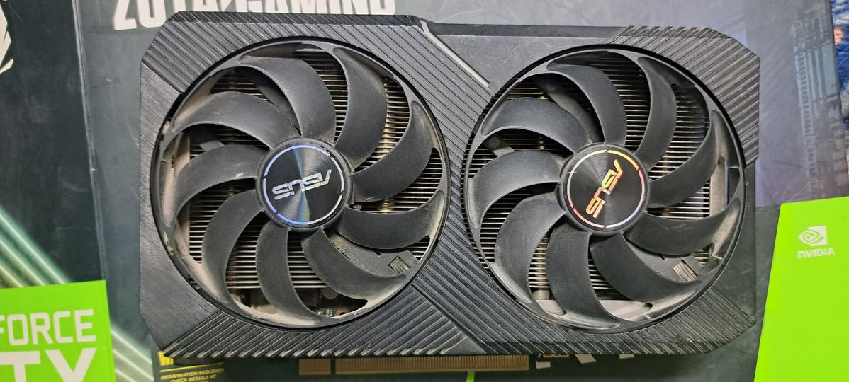 1---كروت شاشة عاطلة

4 كروت 3060

2 كرتين 3070 ti

2كرتين 1660

كرت 1650

كرتين rx 580 

وكرت 1050

السعر لجميع الكروت 400 الف

ابيع شلع مو مفرد

بغداد لايوجد توصيل

رقمي ***********
