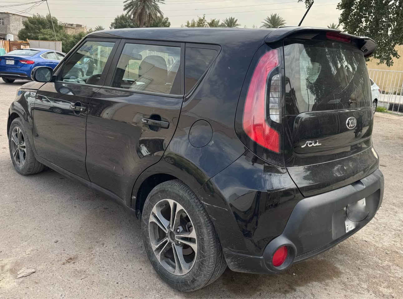 السلام عليكم 
كيا سول موديل ٢٠١٦ مكينة ١٦٠٠ ماشية ٧٦ الف 
سياره حادثه خفيف في جاملغ السايق بدون شاصي ولغود 
سياره حلوه ونواقصه بسيطه مكانه بغداد الزعفرانية السعر ٩٧ ورقه وبيه مجال غير متواجد في نت شراي يتصل ويجي يشوف 
*********** بغداد, العراق
