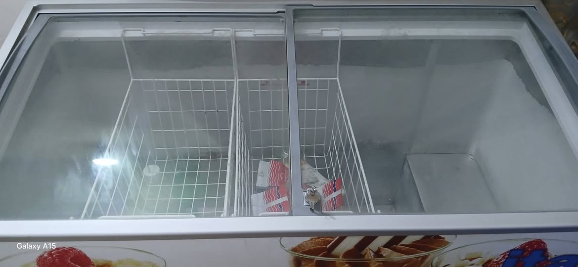 عارضه مستخدمه شهرين نضيفه نوع تركي السعر ٣٠٠ لتواصل *********** واتس
