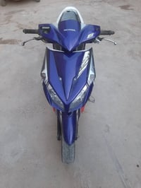 هوندا سرعه  140 كوم حديد سعرها 150 وبيها مجال قليل مكاني بغداد الرشاد ...