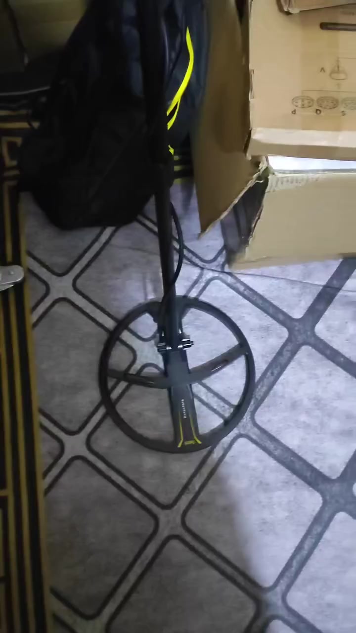 كاشف معادن مثل ما موضح بالفيديو 
75 شامل التوصيل


**إذا كنت صاحب هذا الإعلان وتريد حذفه لأي سبب، رجاءا أرسل رسالة إلى الدعم الفني**