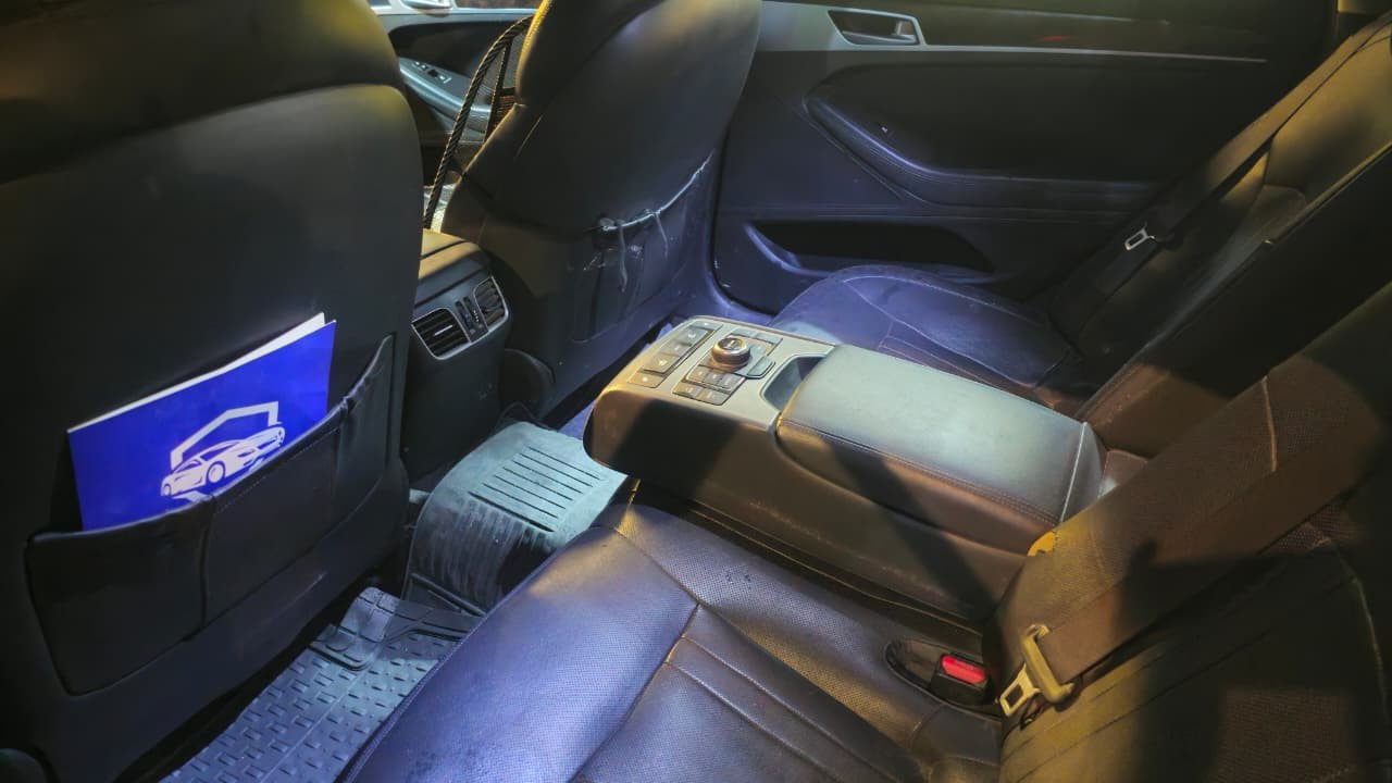 جنسيز .. 
G80
2016
رصاصي غير محدد 
٦ سلندر 
٣٨٠٠
بصمة تشغيل + ٤ بصمات ابواب + بصمة جنطة 
اوتو هولد .. سايد بريد كهرباء .. حساسات امامي خلفي ..كشنات + ستيرن تدفئة تبريد .. تحكات ستيرن جهتين + شفتات بالاستيرن 
ثلاث وضعيات قيادة 
ماوس خلفي 
تبريد منفصل امامي وخلفي 
كشن السايق وكشن الصدر كهرباء 
شاشة اعطال بالدشبول 
هواي مواصفات ما ذكرتهن 
السعر ١٥٠ وبيها مجال 
*********** 
مكان السيارة كربلاء المقدسة 
سنوية ٢٠٣٤
السيارة باسمي
