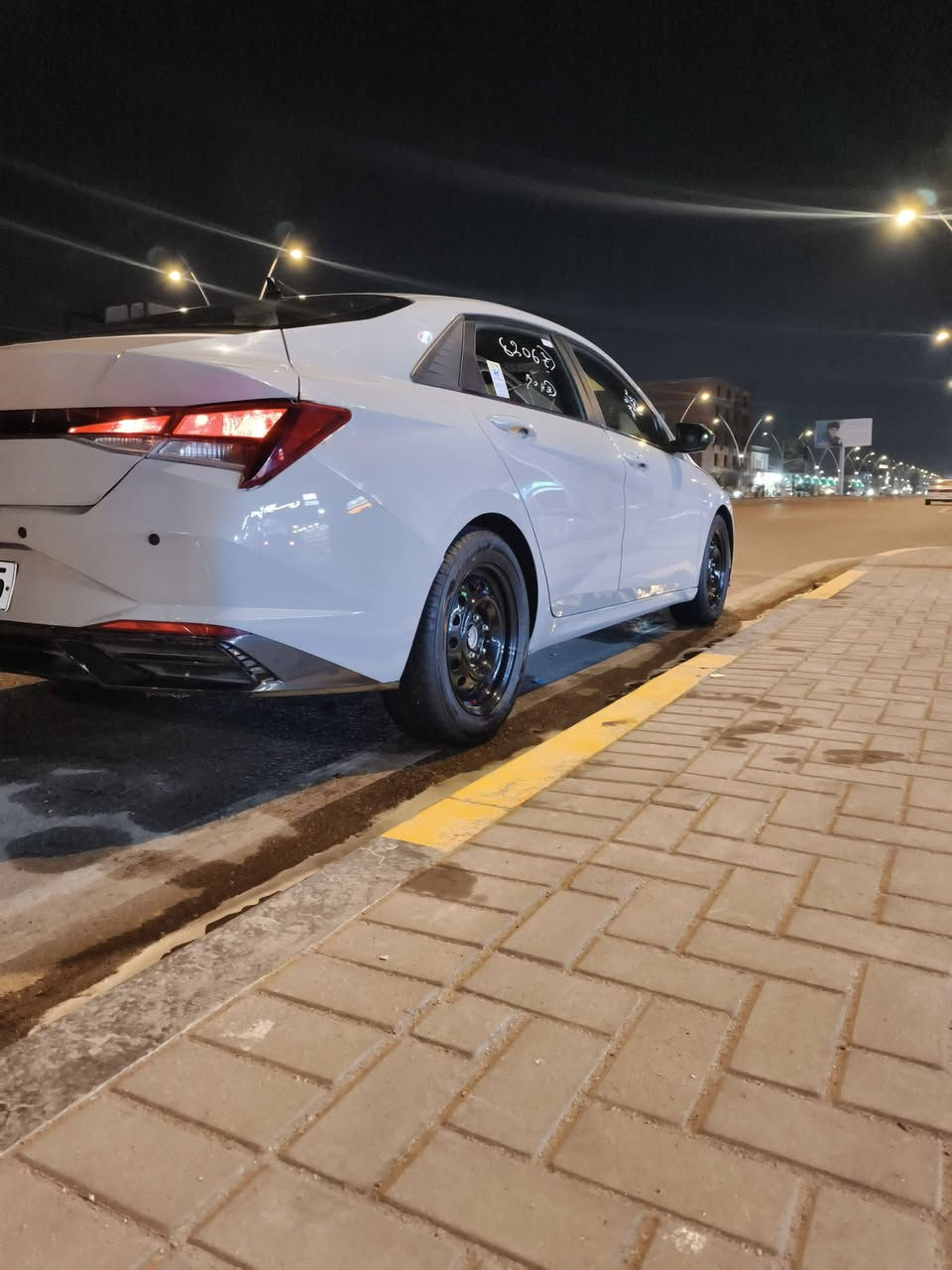 النترا 21 ماشيه 85 ميل مكينه بس راجز مفتوح شرط مكينه وكير وتبريد جديد مروس أو بيعه حسابه التفاق سياره اربيل راعيه أبو سنويه بل تنوم تريد تحويل وكاله شرط سياره فوال واحد ع واحد سعر 145 اذا أكو مروس ترهم ***********
