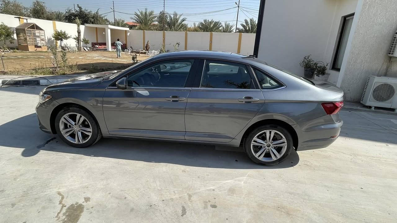 🚗 للبيع فولكسفاغن جيتا 2024 🚗

جيتا موديل 2024SE
استخدام شخصي، نظيفة جدًا
مكينة وقير على الشرط
المشي:32000 ميل

الداخلية مرتبة ونظيفة
تكييف ممتاز ❄️
السيارة ما محتاجة شي وجاهزة للفحص
السيارة حادثها جاملغ الخلفي جهة السائق ومرجع بلادي ومصبوغ وسيارة مابيها نقص

📍 الموقع: بغداد
💰 السعر:168 (قابل للتفاوض بالمعقول)
📞 اتصال / واتساب:***********
