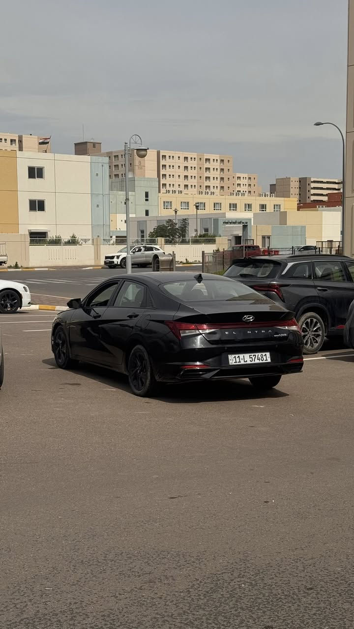 السلام عليكم النترا موديل 2022 للبيع او مراوس
نص فول مواصفات بصمة ، تشغيل عن بعد ، شاشة ..

محرك 1600 هايبرد فئة الـ Blue

ماشية 64 الف ميل وقابل للزيادة 

السيارة حادثها موضح بلسونار حادث خلفي قطعه وحده صبغ بدون تبديل 

السيارة مناقصها شي يرادلها بس كلچات كير 

مكاني بغداد 

للاستفسار 

***********
