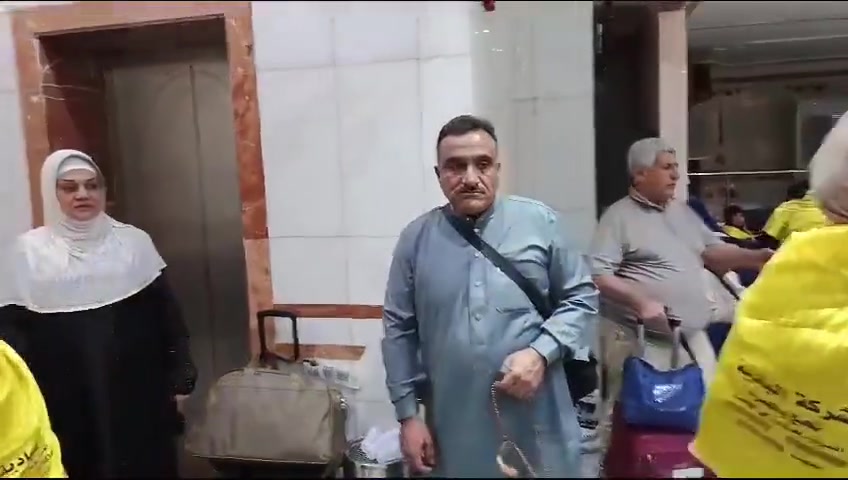 تتشرف شركة البادية للحج والعمرة بتقديم خدماتها المتميزة في استقبال المعتمرين والزوار الكرام بمدينة المصطفى ﷺ. نحن نضع خبرتنا بين أيديكم لضمان تجربة روحانية لا تُنسى، مع الالتزام التام بجدول المواعيد وأعلى معايير الجودة.
لأننا نؤمن أن خدمة المعتمر وسام فخر لنا، ونحرص على أدق التفاصيل لراحتكم.
​للتواصل المباشر 
​***********
​0774110597
