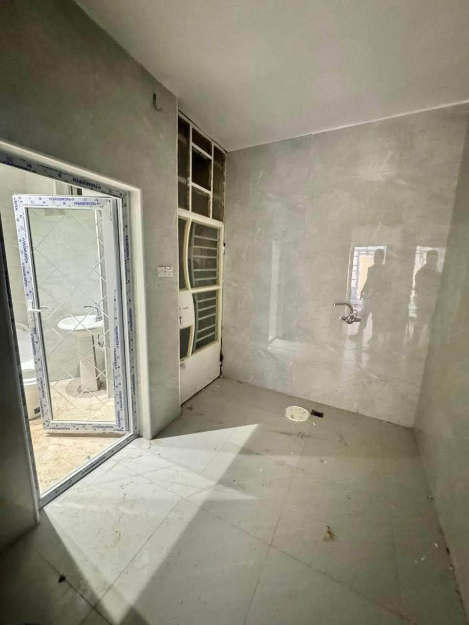بيت للايجار بالسيديه 

مساحه 50 متر
بشارع النخل 
المواصفات 
غرف عدد 2 
صحيات عدد 2 
العنوان الخيزران مكتب علي يوسف 

للاستفسار والاتصال

 ***********
