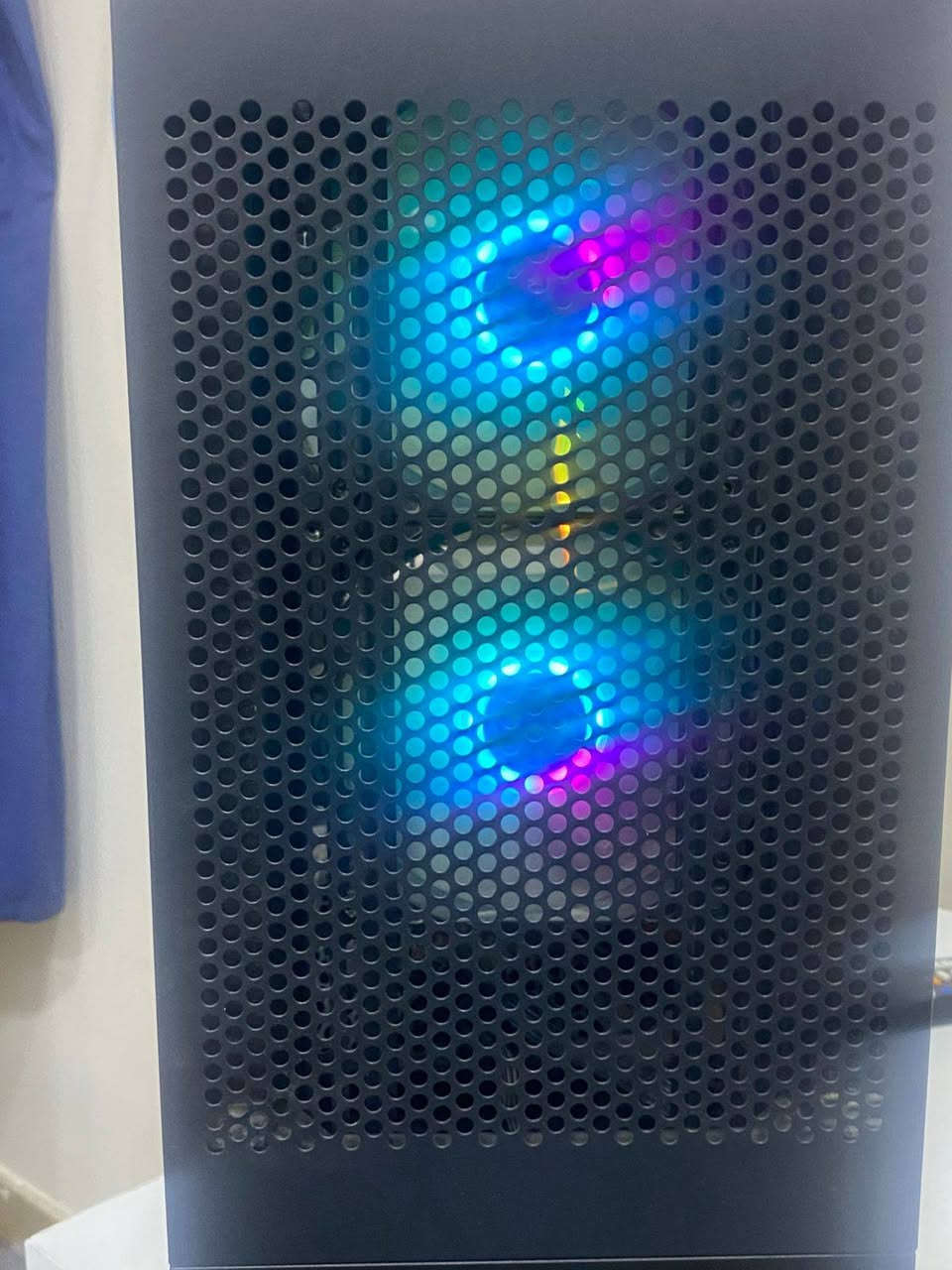 سلام عليكم بيسي للبيع مواصفاته ماذر بورد b450ds3hv2
معالج AMDRyzen5 5600 6core
رامات16gنوع ddr4t.force
 بور سبلاي 650w ماعرف نوعه 
كارت شاشه8g RTX4060GEFORCE  
مسلحه تخرين واحد تيره m2
+ويه شاشة ازواز 144هرتز 
شكد تسوه 
مكاني بغداد دوره ملاحظة معجون جديد للمعالج رقمي ***********
