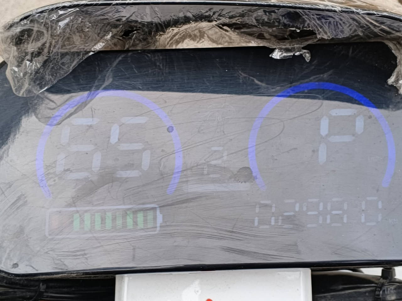 السلام عليكم ماطور شحن للبيع الماطور نضيف شرط كلشي ما بي 5 بطاريه
السعر 500 وبي مجال 

الواتساب: رقم الهاتف:***********
