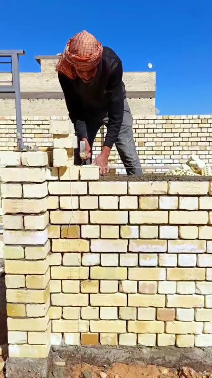 ‏​🏠 عرض "مفتاح باليد" .. ابني غرفتك واستلم هديتك! 🎁
‏​هل تبحث عن بناء متين، سعر مناسب، وتجهيز كامل؟ نحن نختصر عليك التعب ونقدم لك أقوى عرض لبناء الغرف:
‏​✅ ماذا يشمل العرض؟
‏​بناء طابوق فني: عمل متقن باستخدام أجود أنواع الطابوق.
‏​إنهاءات كاملة: لبخ سمنت، جص وبورك (بياض ناصع وجدران مستوية).
‏​تجهيز كامل: تركيب الباب 🚪 والشباك بجودة عالية.
‏​تأسيسات كهربائية: عمل كهربائي كامل وجاهز للاستخدام 🔌🔋.
‏​🎁 الهدية الكبرى (مجاناً)
‏​بمجرد استلامك مفتاح الغرفة 🔑، ستحصل على غرفة نوم خشب (درجة أولى) هدية مع العمل!
‏​🔥 لماذا تختارنا؟
‏​سعر مناسب: ننافس الجميع بالجودة والسعر.
‏​دقة في المواعيد: نسلمك الغرفة "مفتاح باليد" في الوقت المحدد.
‏​جودة المواد: نستخدم أفضل أنواع السمنت والجص والطابوق.
‏​📍 للحجز أو الاستفسار عن السعر والمساحات:
‏📞 يرجى مراسلة الصفحة أو الاتصال على الرقم: [‪***********‬
