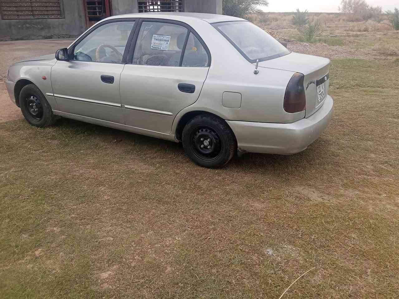 السلام عليكم اكسنت موديل 2000 سياره مكفوله كفاله عده الصبغ اثر جراد سياره جديده  وحلوه مانقصها شي الحمدلله جاهزه من كلشي تبريد ثلج تتفى مسجل سيدي وقرص غرفته كامله اناره دشبول كامله لايت فول 4 تايرات جدد كامله كهربايات كلها سياره مال بيت مامتعوبه جديده بمعنى الكلمة السعر 40 ابو 35 لاتخابرني رجآ  مكاني بابل المحاويل ناحيه الامام ***********
