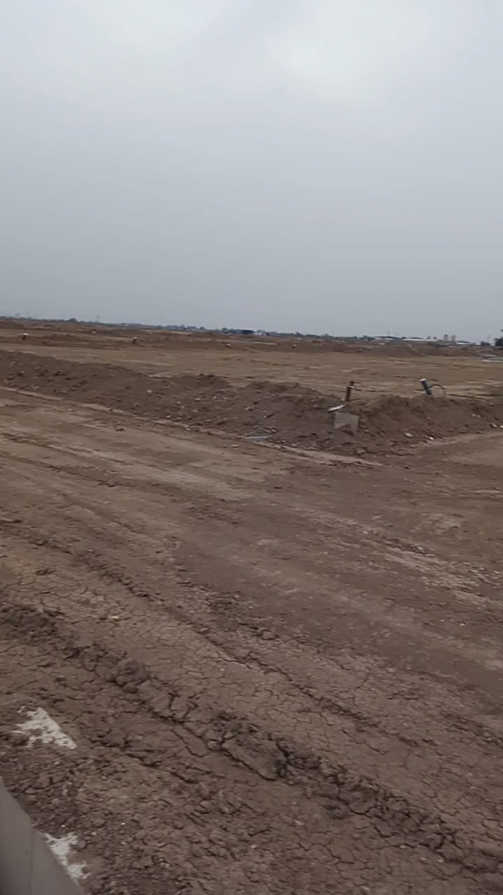 للبيع قطعه أرض مساحه ١٠٠متر منطقه الدهنه توزيع مجلس الدوله مدفوعه كامل مبلغ الخدمات ماء+مجاري متكامله مرحله الحدل متكامله وباقي الخدمات قيد الانشاء تحويل مباشر بدون حجز على طابو الكاظميه بلديه المنصور ضريبه حي الجامعه السعر ٦٣ مليون اي استفسار الاتصال *********** بسمي مباشر
