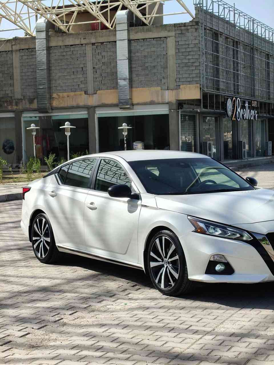 السلام عليكم تحياتي للجميع
NISSAN ..Altima..2020.SR
نيسان...التيما 2020  SR
سياره بدون حادث بدون صبغ شرط دعاميات بدون صبغ سونار مرفق  داخل منشور..
الفئه  SR ..
موديل 2020
لون أبيض ثلجي
محرك 2500..4سلندر
بصمة تشغيل
ابواب بصمة  
باب صندوق كهرباء
تشغيل عن بعد
رادارات 360°
رادار خلفي (توقف ذاتي )
رادار امامي (توقف ذاتي)
رادار جانبي  تحديد مسار+توقف ذاتي
شفتات ستيرن (گير ستيرن)
كامره خلفيه
حساس خلفي
فول تحكم ستيرن
مثبت سرعة   
كشنات كهربائي
ويل كروم حجم 19
ليد زينون
لايتات فول زنون
................................................
سياره بدون حادث بدون صبغ شرط دعاميات بدون صبغ سونار مرفق داخل منشور سياره بدون رصعات بدون شخوط  ...كير محرك شرط فحص
سياره ماشيه 65 الف ميل
رقم سليمانيه  شرط وكاله تحويل
🔴سعر 162 بيه مجال بسيط🔴
مكان سياره ديالى.. خانقين استفسار اتصال رقم الهاتف  ***********
