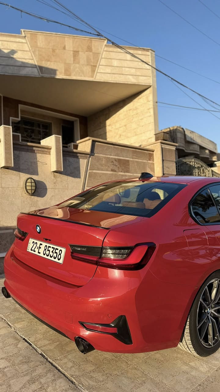 BMW 330i  موديل2022  محرك 4 سلندر توين توربو رقم أربيل جديد فحص وهزة جديد باسمنا الشخصي

المواصفات
سلايت
بصمة تشغيل مع الأبواب
رادار أمامي وخلفي وجانبي
شاشة كبيرة
حساسات 360 درجة
كشن جلد مع هيتر
هاندبريك بصمة
إضاءة داخلية متعددة الالوان
لايت LED
ماشيه 29 ميل
باقي مواصفات BMW المعروفة
كولشي موضح بل صور 
بيها فقط كلير سونار موجود بل صور
السيارة جاهزة بدون أي مصرف
كفالة مكينة وكير وصدر
مكان السيارة بغداد/الامين الثانية/المعلمين
***********
