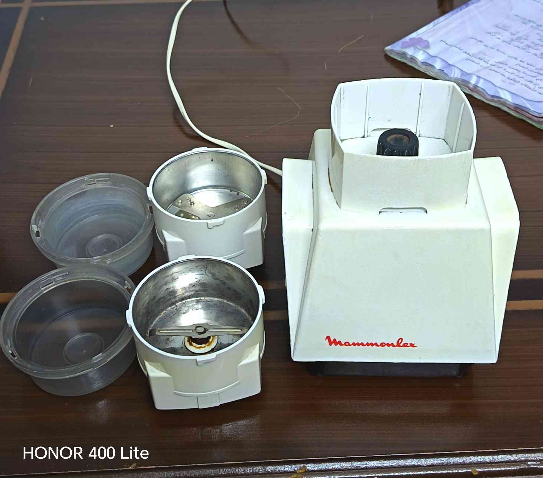 طاحونة كهربائية صنع فرنسا نوع مولينكس نضيفة شغالة السعر ٣٠ وبيها مجال للاستفسار خاص المكان البياع لا يوجد توصيل


**إذا كنت صاحب هذا الإعلان وتريد حذفه لأي سبب، رجاءا أرسل رسالة إلى الدعم الفني**