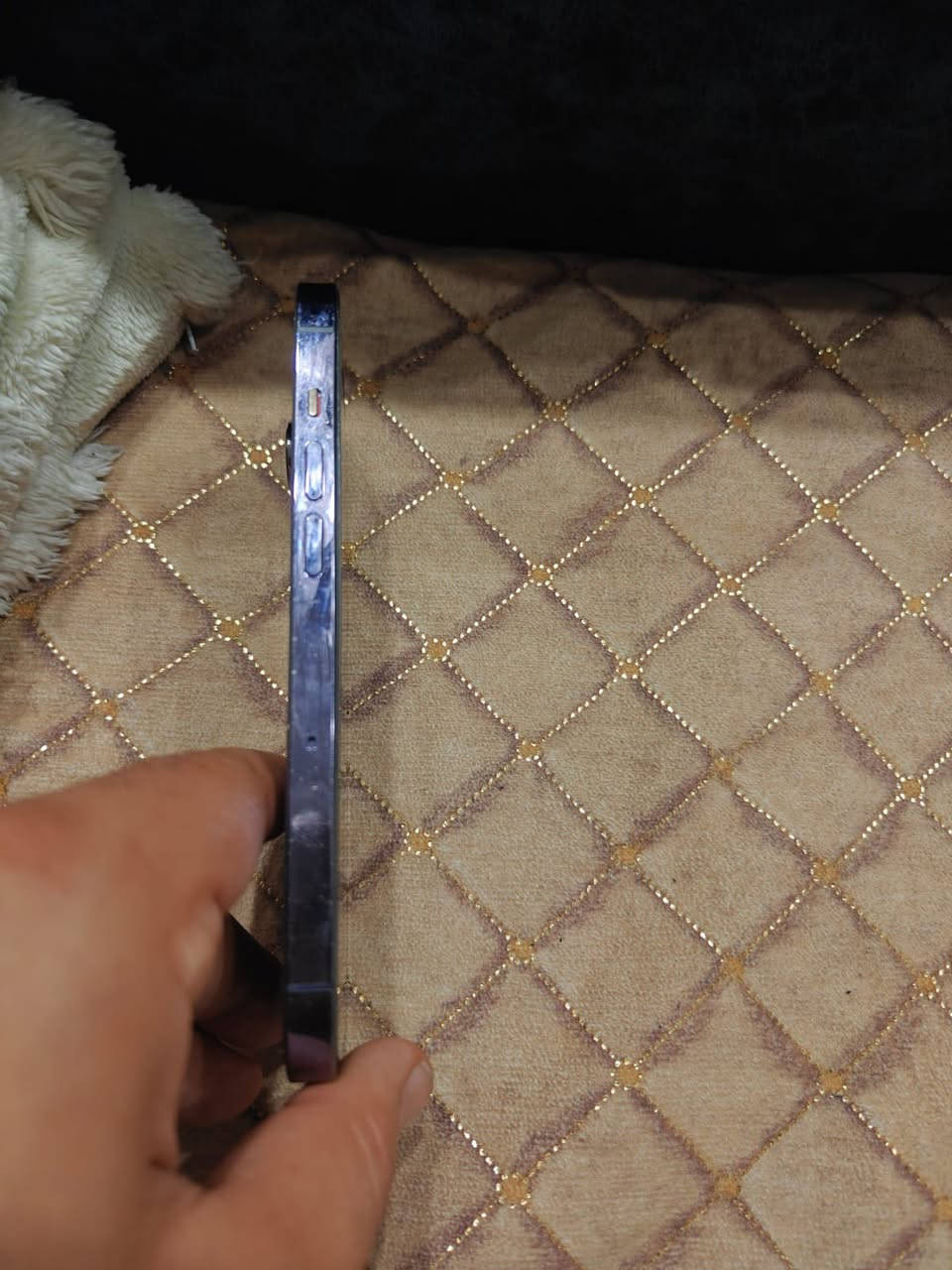 سلام عليكم ايفون 14 برو ذاكره 128نظافه مثل مموضح بالصوره 90 بالميه مبدل فقط شاشه سعر 450 وبي مجال للتواصل 
***********
