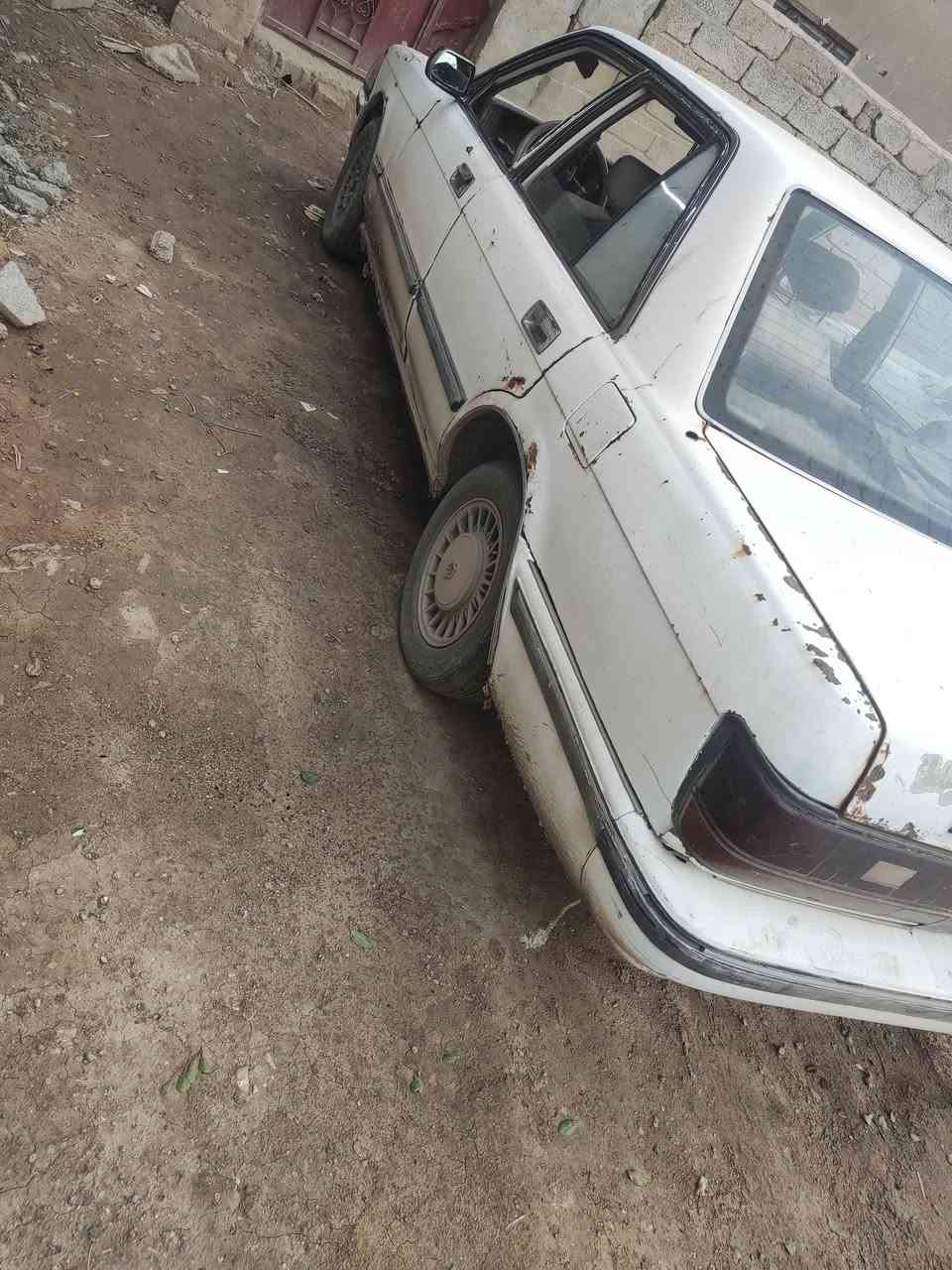 السلام عليكم سيدان للبيع عوزه ترتيبات مكينه ونجي كير بيه النمره 3 ماتجي سنويه صار سنه من ساقطه
تايرات حداديه جدد
عدي وكاله عامه 
مكانه شطره السعر 23 بيه مجال قليل
***********
