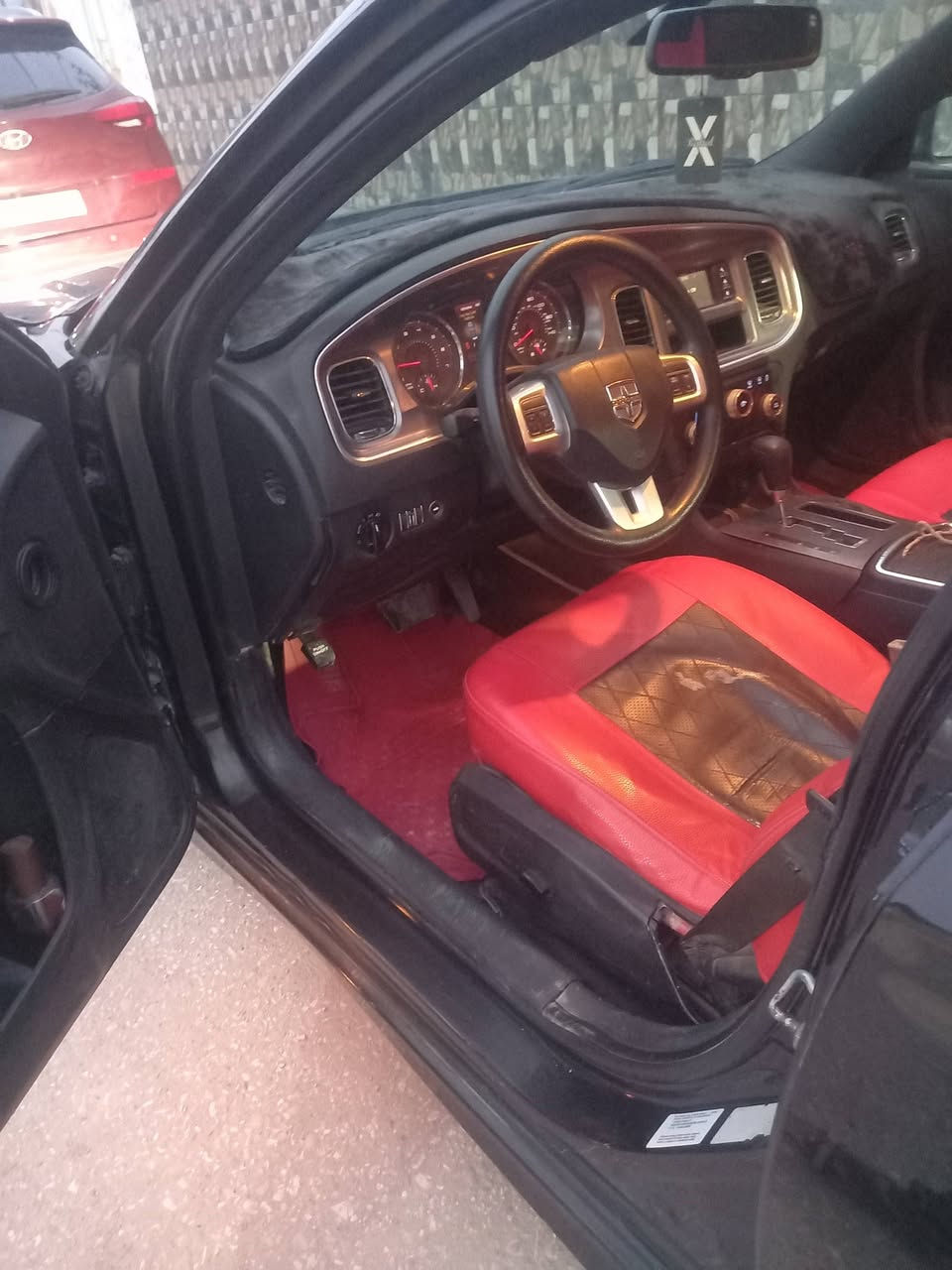 السلام عليكم جارجر موديل ٢٠١١ رقم سليمانية انكليزي دولي سنوية لل ٣٠ مالك بلحلة رجال حاضر مداور وكالة ضربتها جاملغين خلفيات صبغ عام شاصي مكفول السيارة مكفولة من الكص كير ومكينه شرط تخم تاير جديد السيارة جاهزة سعرها ١١٠ بيع او مراوس الشراي يتصل *********** مكاني سماوه
