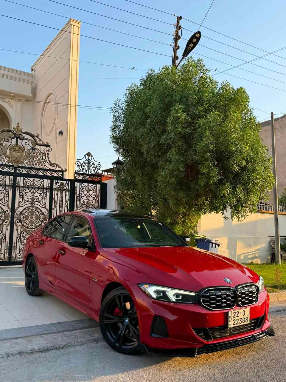 السلام عليكم .
للبيع : Bmw 330e 2023 
٣ انظمة قياده : ( بانزين ، هايبرد ، كهرباء ) 
عداد المسافه : 32.000 
الضرر : السياره مكفوله بدون اي حادث او اي ضرر .
السياره جديده بكل معنى الكلمه بدون اي نواقص بدون اي مسجات ✅ 
تو ويل خلفي 
ومعروفة مواصفات هاي الفئه بل كامل 
موقع السياره / المنصور - الداوودي 
الرقم / ***********
