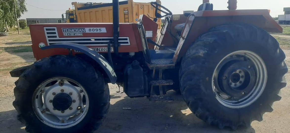 مكينه للبيع تماسيان موديل 13 مكان ديالى ***********
