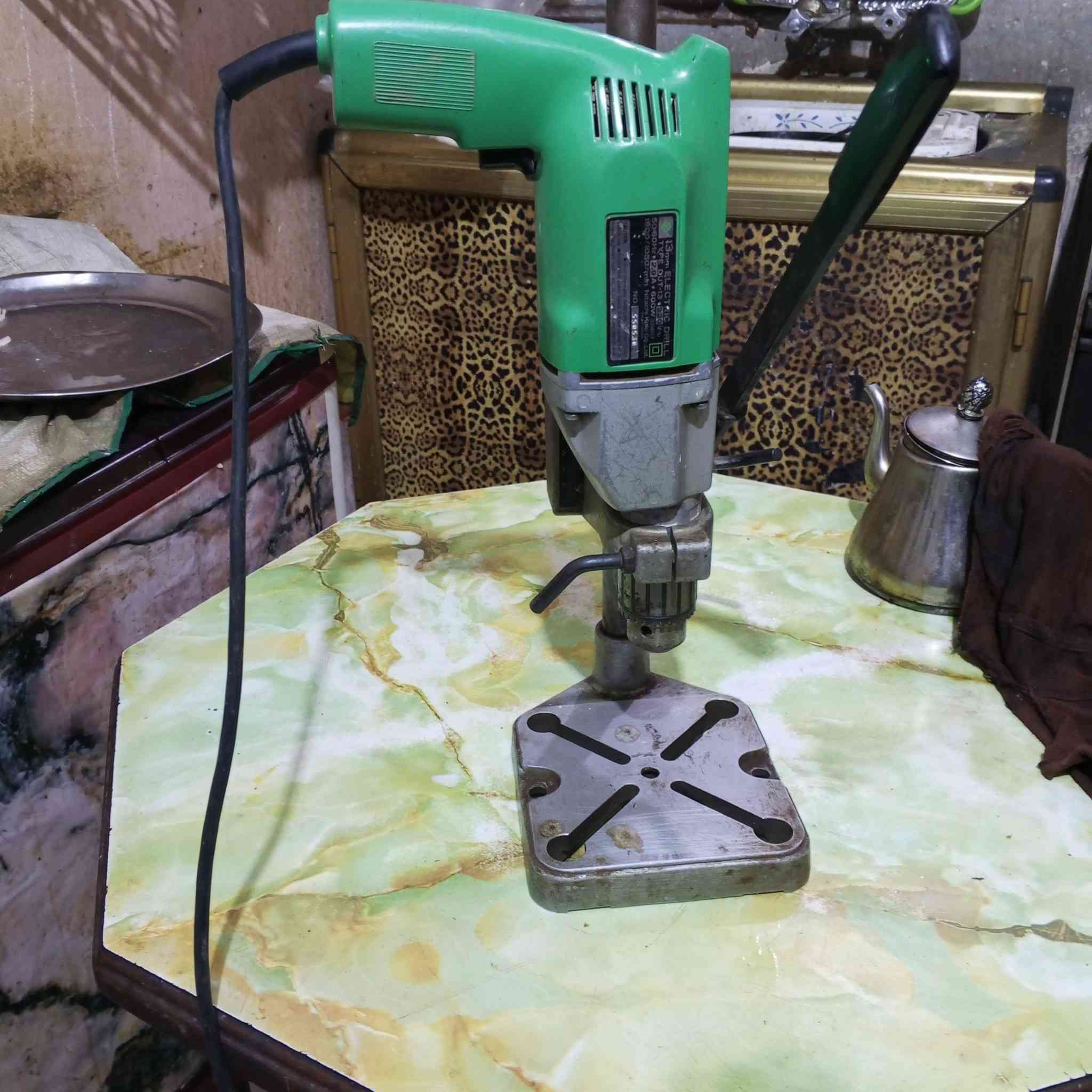 دريل ياباني اصلي ثلاث سرع للبيع مع استان السعر 125 ***********
